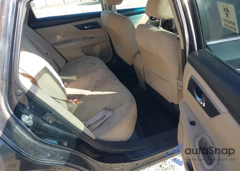 2015 Nissan Altima 2.5 S z USA, uszkodzony, nr VIN 1N4AL3AP5FC474130